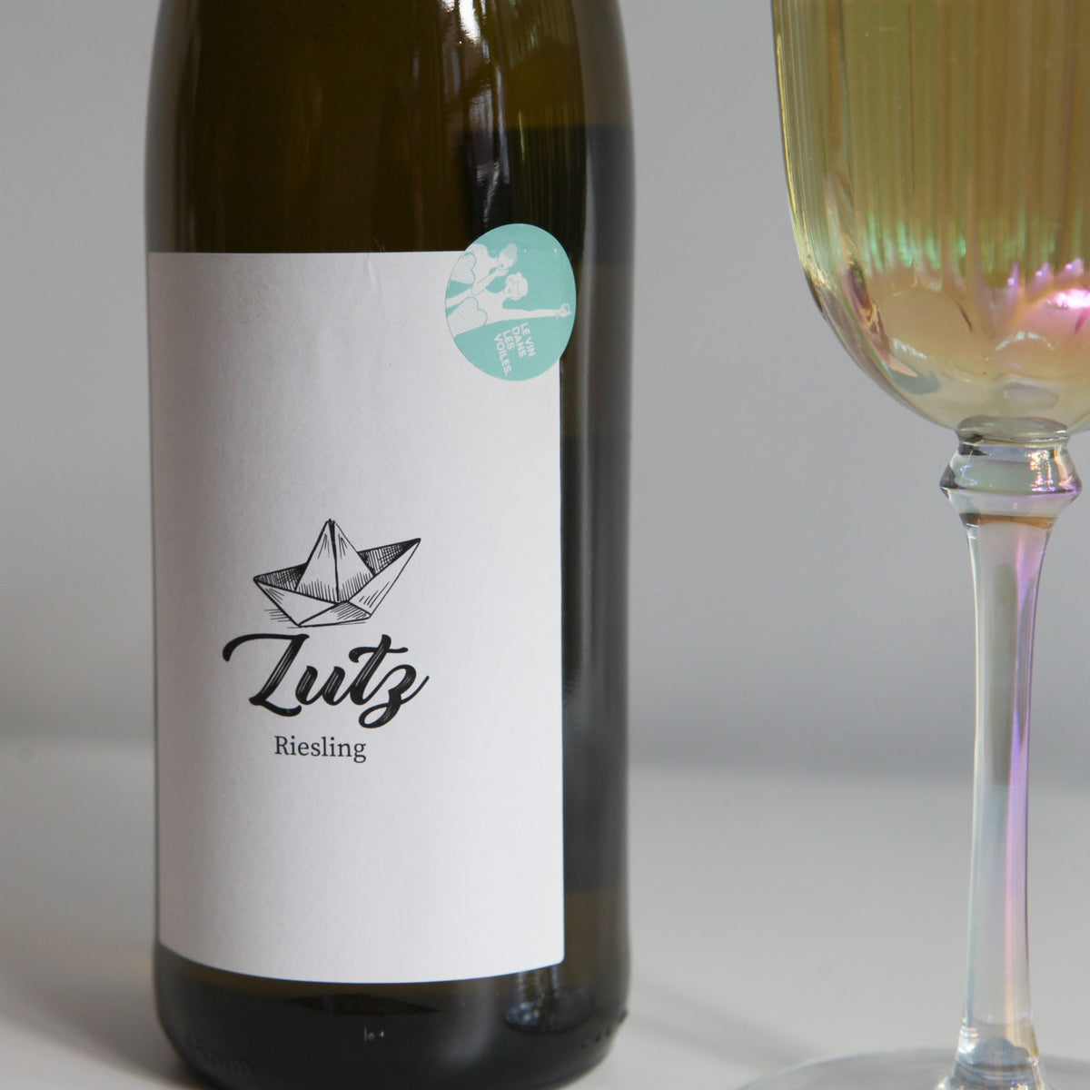 Bouteille de vin nature, vin blanc allemand pas Jan Phillip Bleeke en Moselle : Lutz riesling. (Image : 3 sur 3)