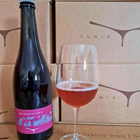 Festa Rosa 2021 - Bulles - Domaine Tunia - Le vin dans les voiles