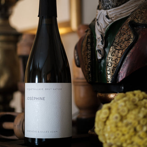 Bouteille de vin mousseux biologique, Crémant de Limoux du Domaine Les Hautes Terres : Joséphine. Un vin nature à partager, en importation privée au Québec. Parfait pour vos accords mets-vins grâce à la sélection de Le vin dans les voiles.