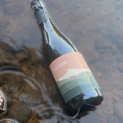 Là - Haut - Bulles - Les Hautes Terres - Le vin dans les voiles