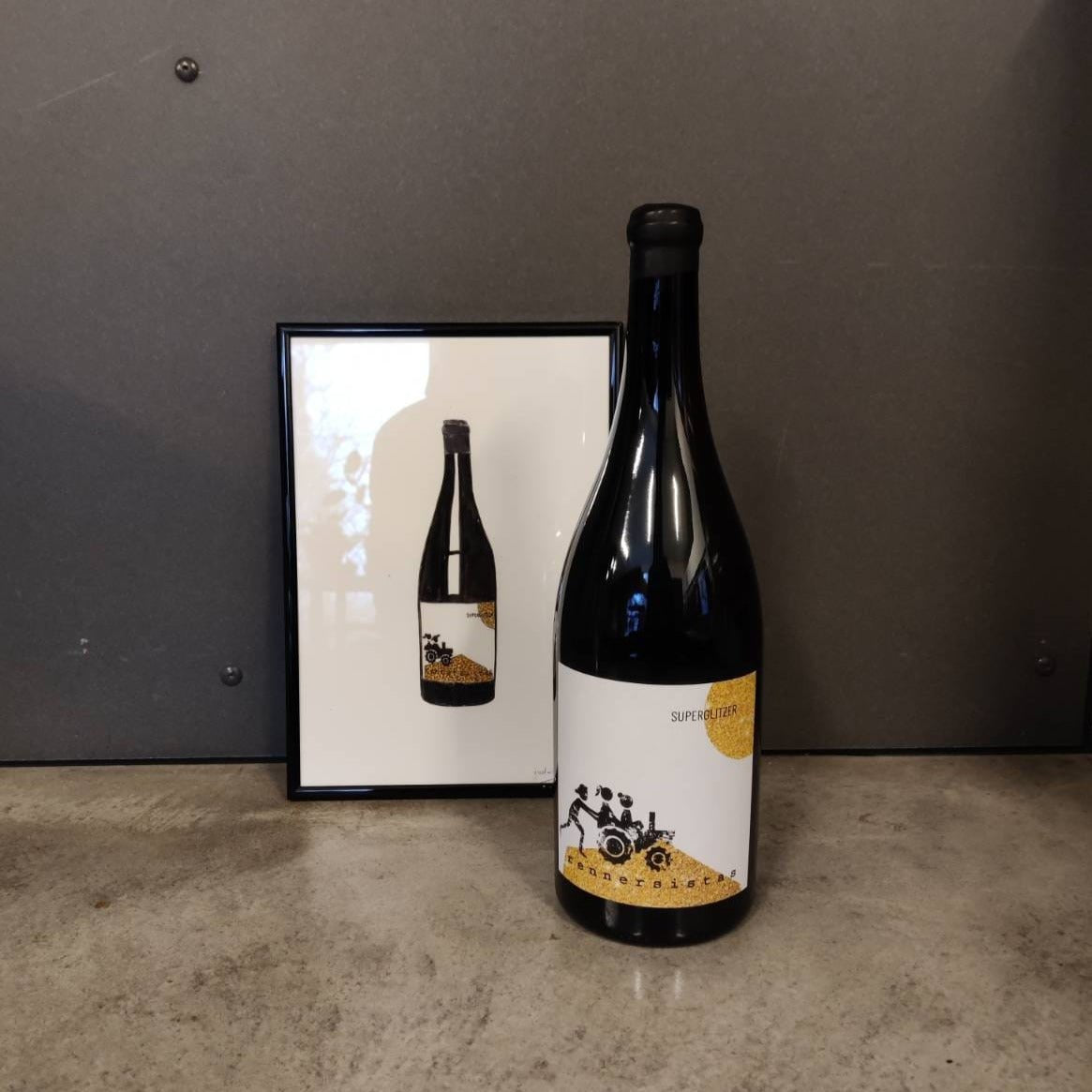 Bouteille de vin rouge en biodynamie et format magnum du Burgenland en Autriche par Rennersistas : Magnum Superglitzer. Un vin nature à se procurer en importation privée au Québec. Parfait pour vos accords mets-vins grâce à la sélection de Le vin dans les voiles. (image : 2 sur 2)