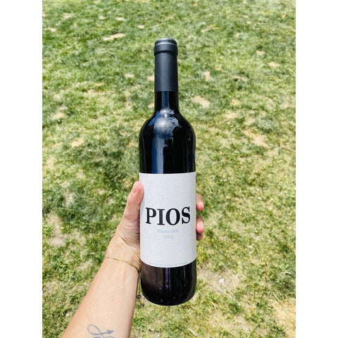Bouteille de vin rouge biologique du domaine Vale de Pios au Portugal en format magnum 1,5 litre: Pios. (Image: 1 sur 2).